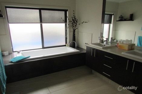 Property photo of 1 Westin Place Echuca VIC 3564