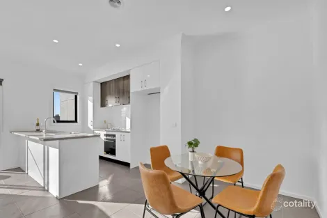 Property photo of 34 Kobe Crescent Wollert VIC 3750
