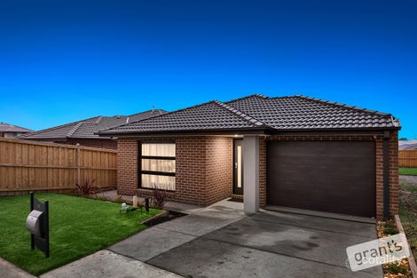 Property photo of 16 Bradman Drive Cranbourne West VIC 3977