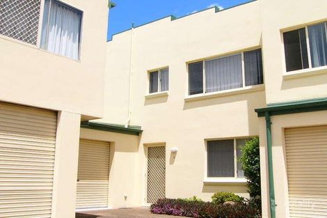 Property photo of 2/148 Pine Street Wynnum QLD 4178