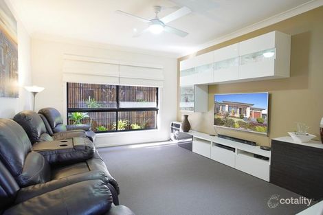 Property photo of 6 Blue View Terrace Glenmore Park NSW 2745