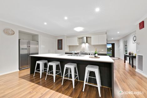 Property photo of 1 Cassinia Link Pakenham VIC 3810