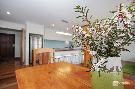 Property photo of 11 Douglas Place Curtin ACT 2605