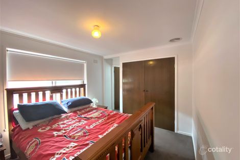 Property photo of 3 Rushden Close Bell Post Hill VIC 3215