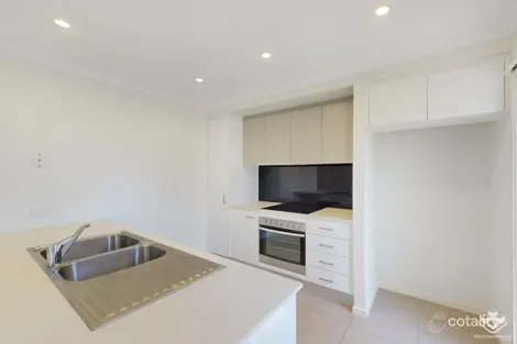 Property photo of 8 Carnarvon Avenue Springfield Lakes QLD 4300