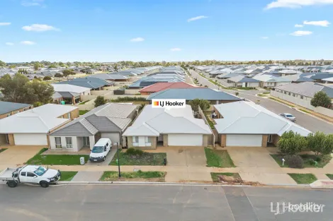 Property photo of 9 Olympic Way Munno Para West SA 5115