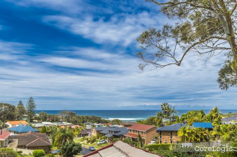 Property photo of 21 Aquamarine Close Caves Beach NSW 2281