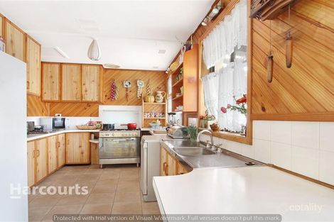 Property photo of 16 Walbon Crescent Koonawarra NSW 2530