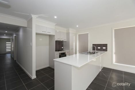 Property photo of 1/62 Deepak Drive Willow Vale QLD 4209