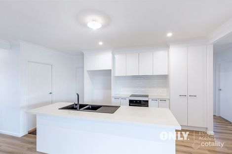 Property photo of 16 Namba Circuit Yarrabilba QLD 4207