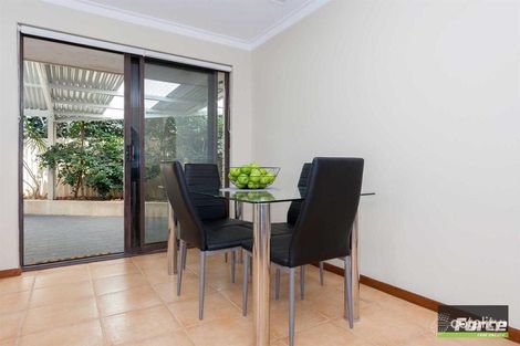 Property photo of 15 Oriole Street Stirling WA 6021