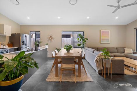 Property photo of 15 Napa Circuit Holmview QLD 4207