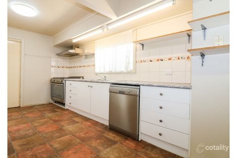Property photo of 25 Domaille Crescent Swan Hill VIC 3585