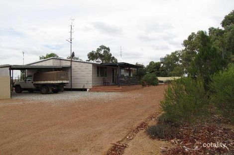 Property photo of 6 Lambert Crescent Calingiri WA 6569