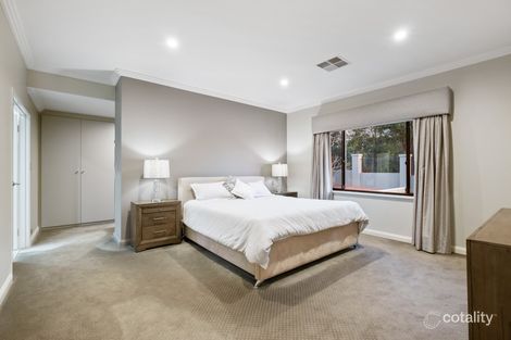 Property photo of 11 Over Avenue Lesmurdie WA 6076
