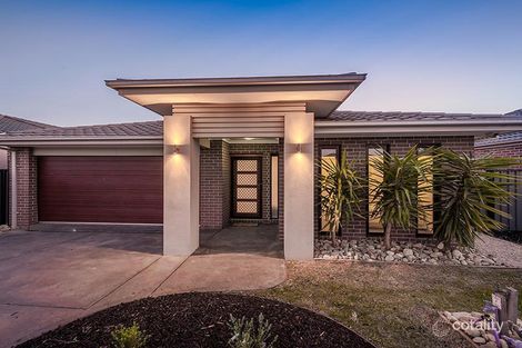 Property photo of 18 Oakgrove Drive Craigieburn VIC 3064