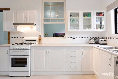 Property photo of 10 Lee Terrace Rosewater SA 5013