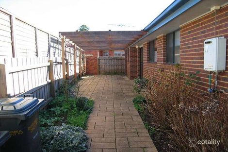 Property photo of 3 Rees Close Drouin VIC 3818