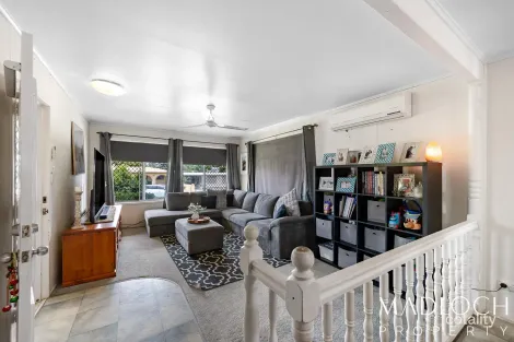 Property photo of 17 Wistari Street Clinton QLD 4680