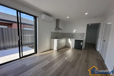 44a Saltaire Dr, Strathtulloh, VIC 3338