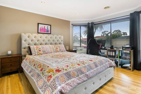 Property photo of 1 Olivia Court Carrum Downs VIC 3201