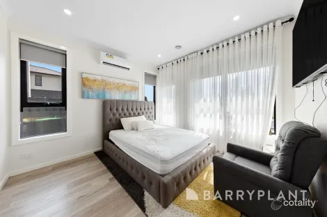 Property photo of 27 Voyager Boulevard Tarneit VIC 3029