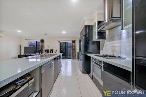 Property photo of 17 Paxford Drive Cranbourne North VIC 3977