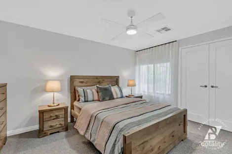Property photo of 10 Klaehn Crescent Yalyalup WA 6280