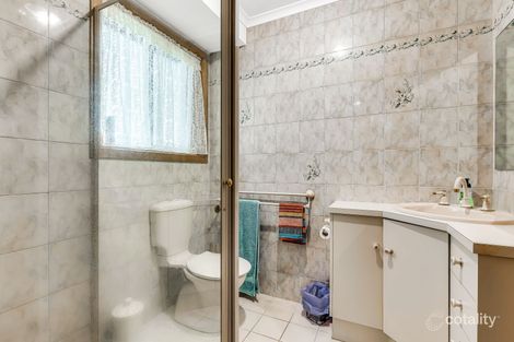 Property photo of 18 Linda Street Shea-Oak Log SA 5371