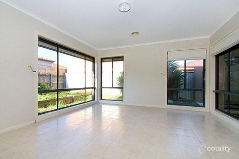 Property photo of 27 Amber Way Taylors Hill VIC 3037