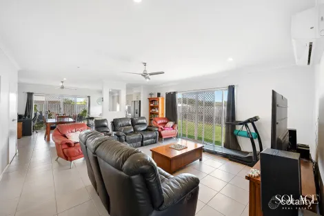Property photo of 13 Kurwongbah Street Boyne Island QLD 4680