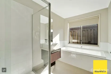Property photo of 30 Gascoyne Way Truganina VIC 3029