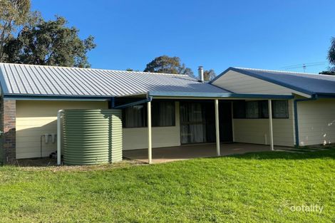 7 Club Ct, Nanango, QLD 4615