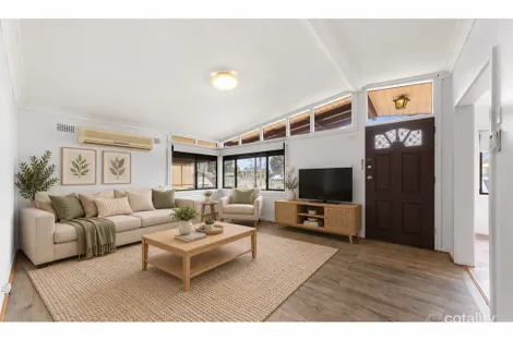 77 Manila Rd, Lethbridge Park, NSW 2770