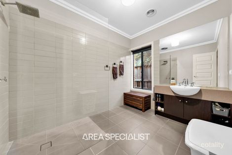 Property photo of 15 Chedword Road Cranbourne North VIC 3977