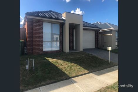Property photo of 44 Copper Beech Road Beaconsfield VIC 3807