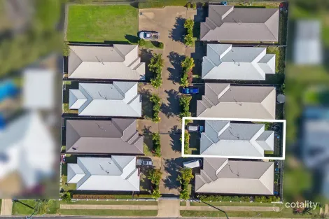 Property photo of 2/12-16 Elphinstone Street Berserker QLD 4701