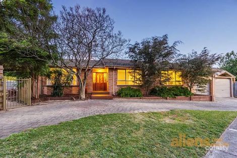 Property photo of 22 Ranfurlie Drive Glen Waverley VIC 3150