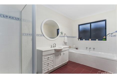 Property photo of 11 Charles Conder Place Berwick VIC 3806