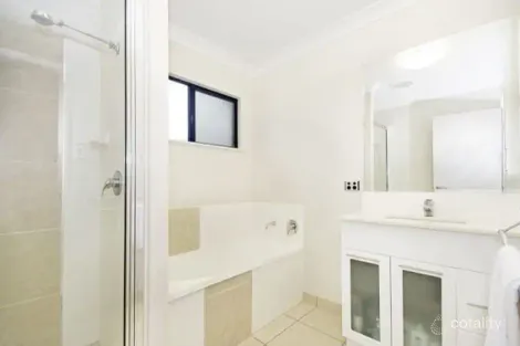 Property photo of 10 Summergold Street Mount Low QLD 4818