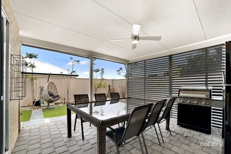 Property photo of 11 Hurlingham Loop Meadow Springs WA 6210