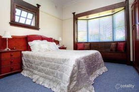 Property photo of 32 Collingwood Avenue Earlwood NSW 2206