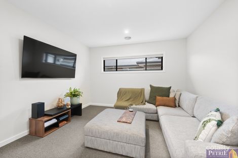 Property photo of 7 Marxsen Parade Lucas VIC 3350