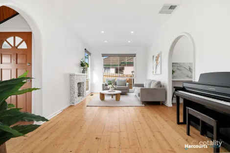 Property photo of 53 Amaroo Street Chadstone VIC 3148