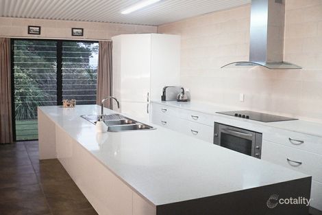 Property photo of 35 Leonie Crescent Lamb Island QLD 4184