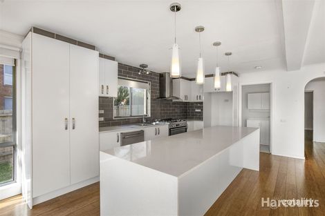 Property photo of 5 Emily Drive Narre Warren VIC 3805