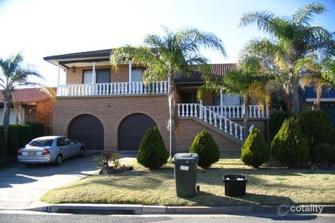 82 Jacaranda Cres, Casula, NSW 2170