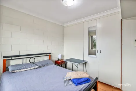 Property photo of 2/10 Walcott Way Bulgarra WA 6714