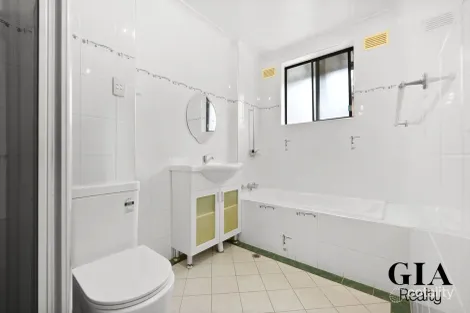 Property photo of 2/76-80 McBurney Road Cabramatta NSW 2166