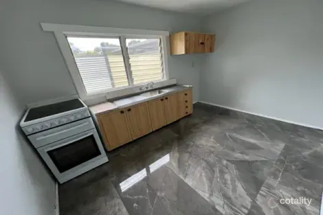 Property photo of 10 Rowe Avenue Lurnea NSW 2170